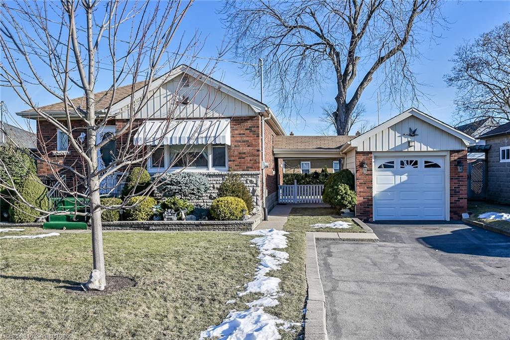 46 Mountain Avenue N Property Photo