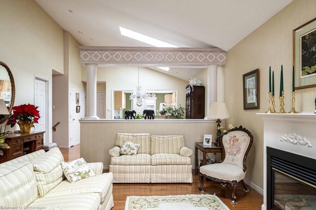 60 Redfern Avenue Property Photo 6