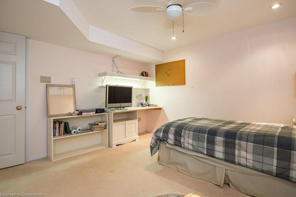 60 Redfern Avenue Property Photo 28