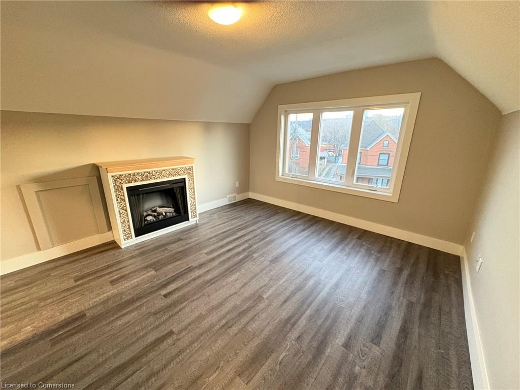 691 Wilson Street Property Photo 23