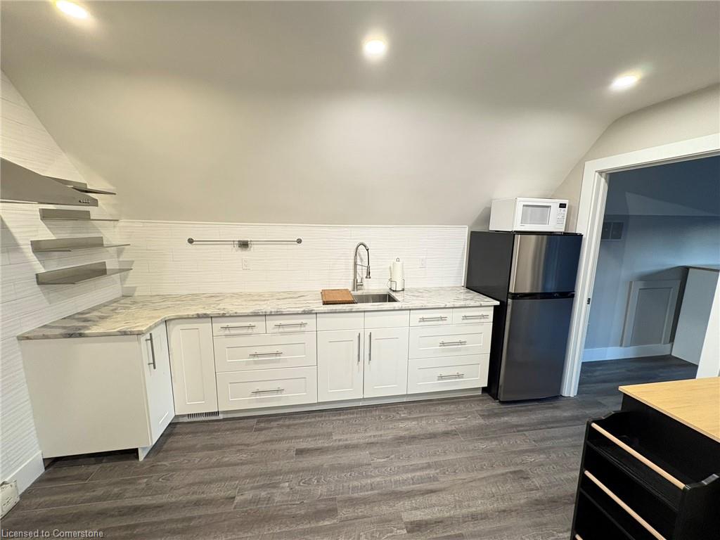 691 Wilson Street Property Photo 30
