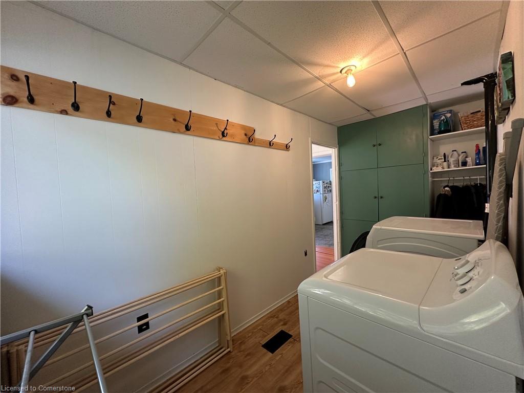 570 Lowe Street Property Photo 38