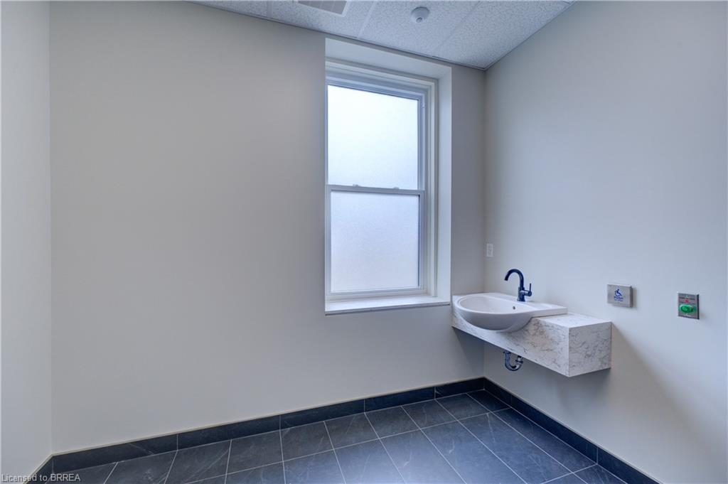 101-84 Market Street Property Photo 17