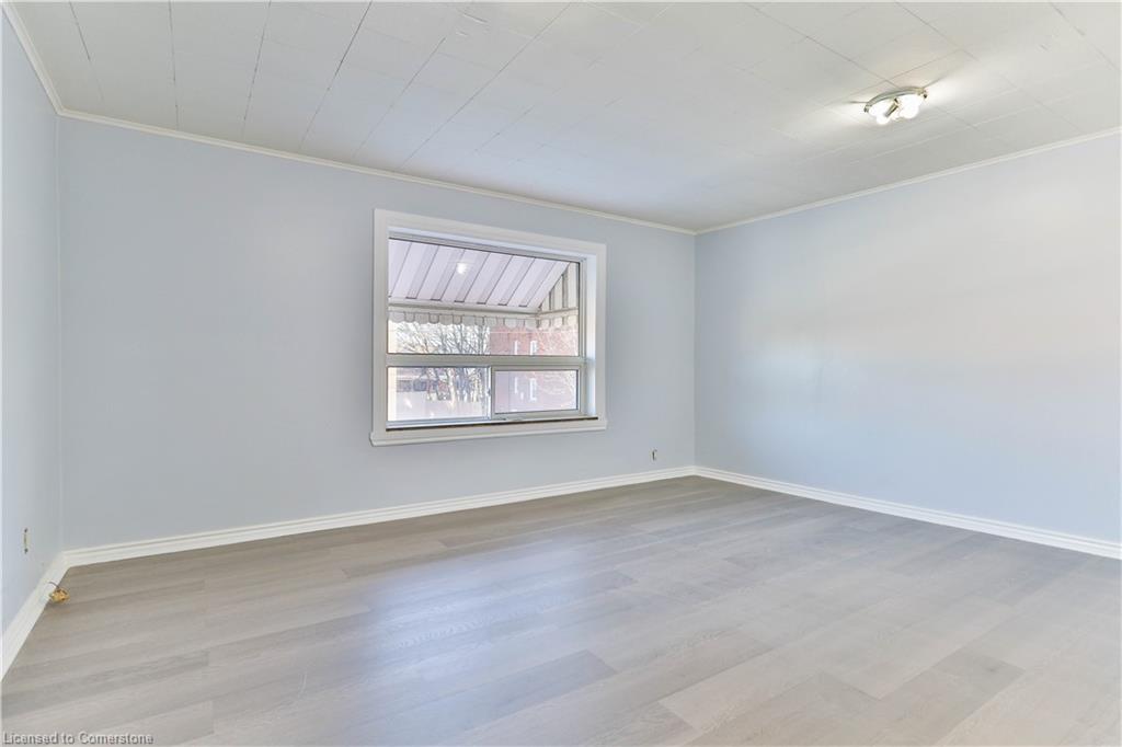 1256 King Street E Property Photo 9
