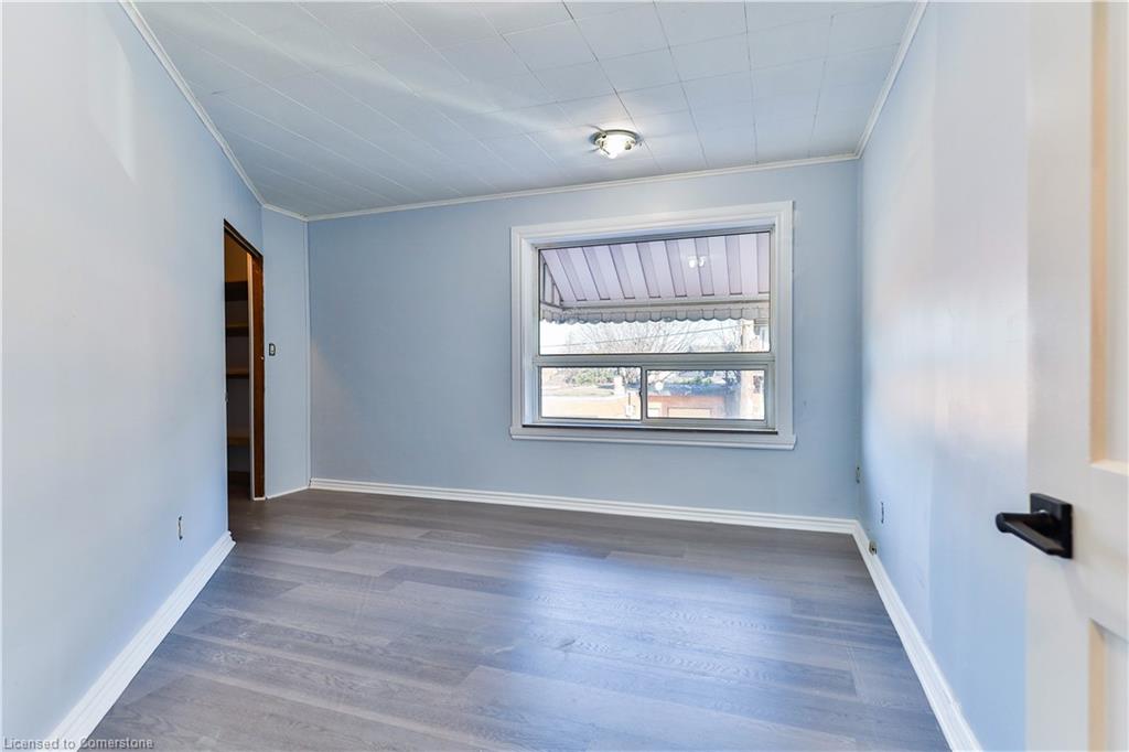 1256 King Street E Property Photo 11