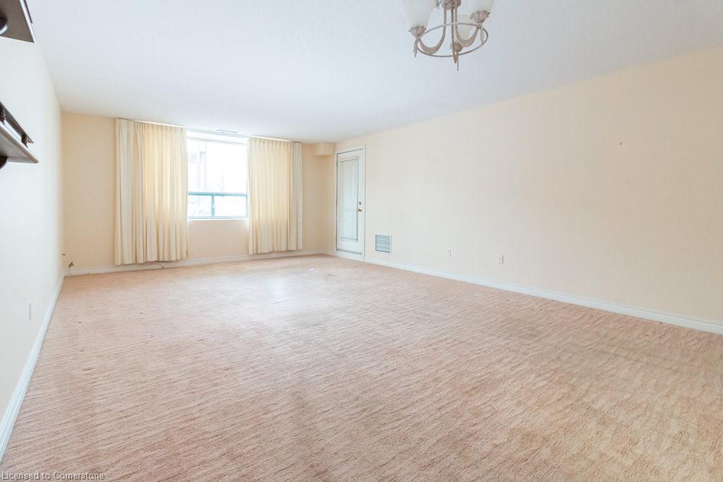 102-5 Ogilvie Street Property Photo 11