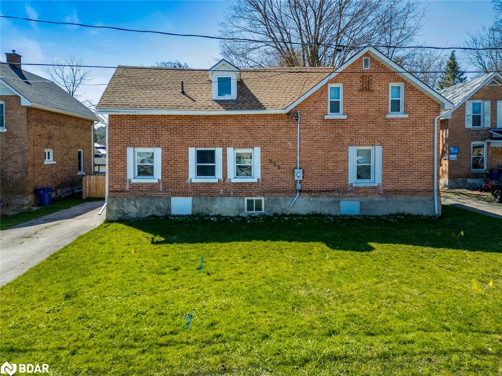 835 11th Street W