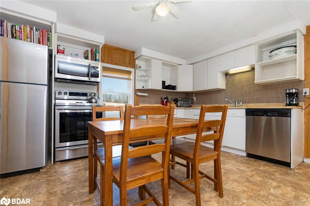 835 11th Street W Property Photo 3