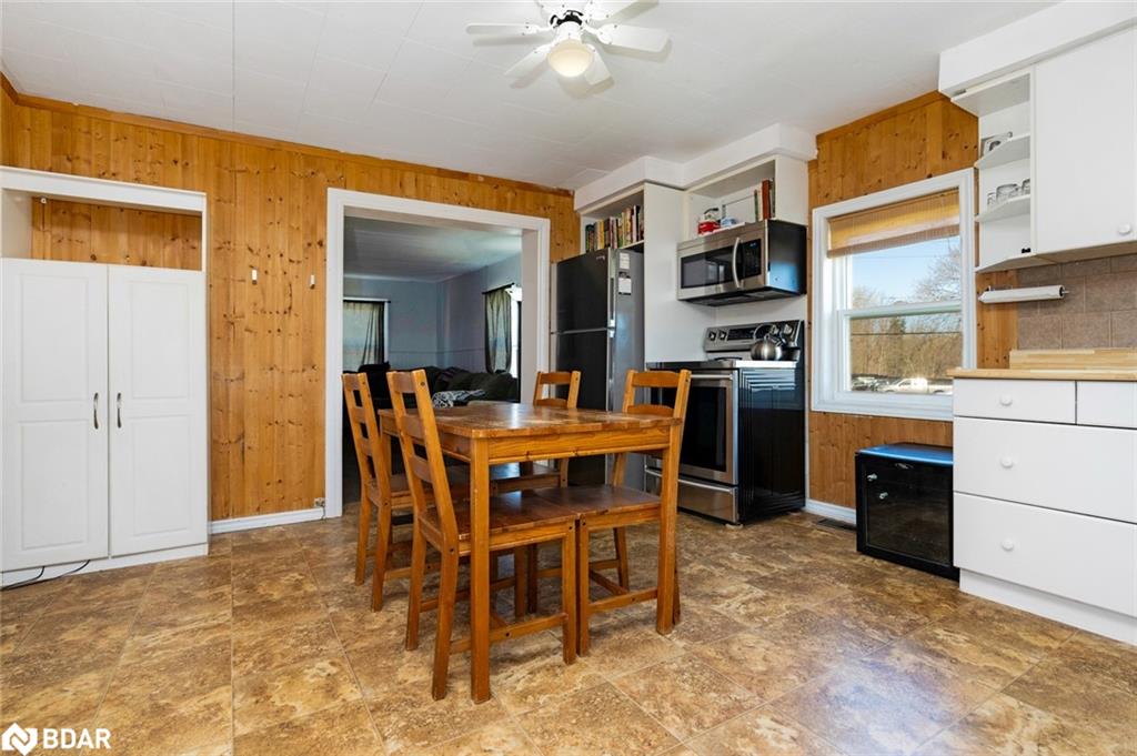 835 11th Street W Property Photo 7