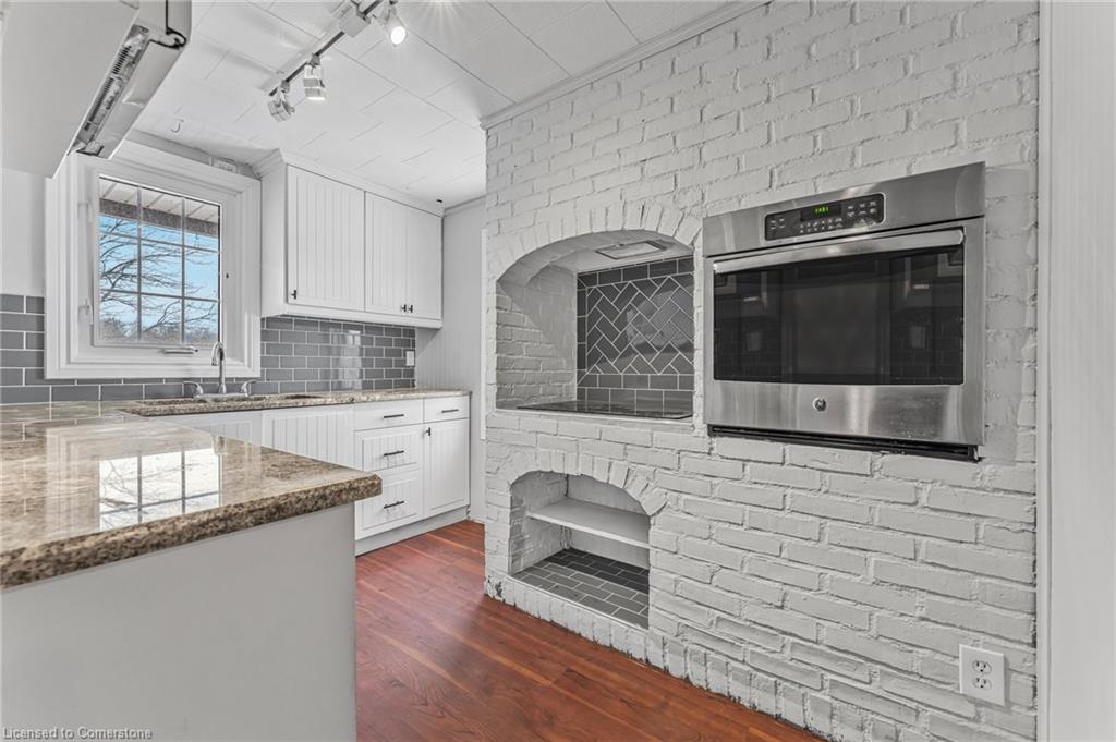 64067 Wellandport Road Property Photo 6