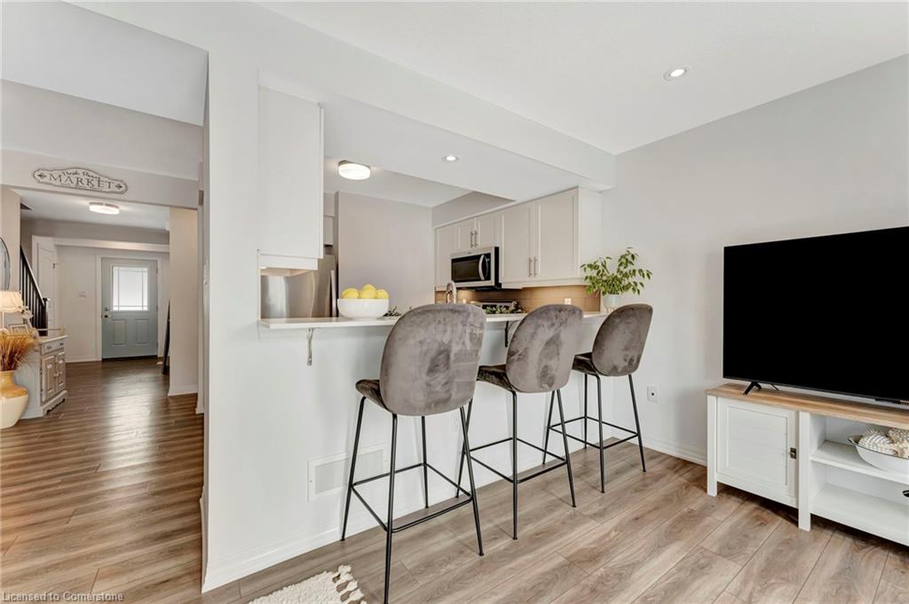 48 Bawcutt Crescent Property Photo 13