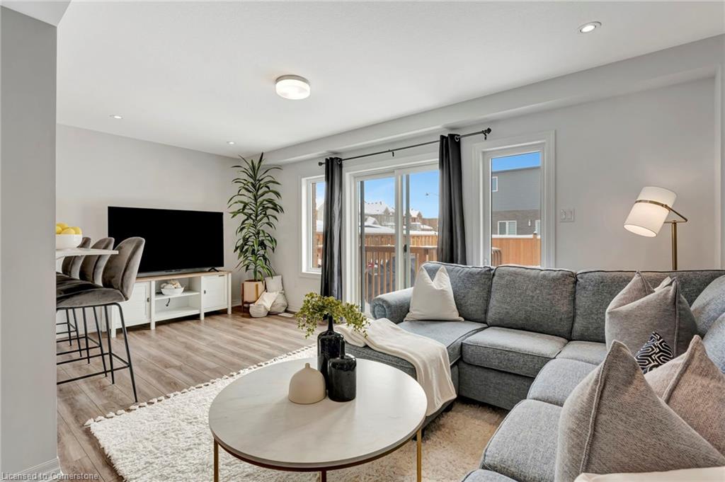 48 Bawcutt Crescent Property Photo 16