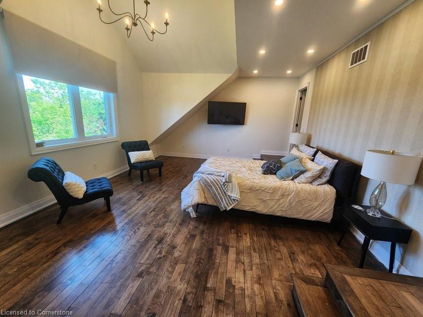 2019 Dundas Street Property Photo 15
