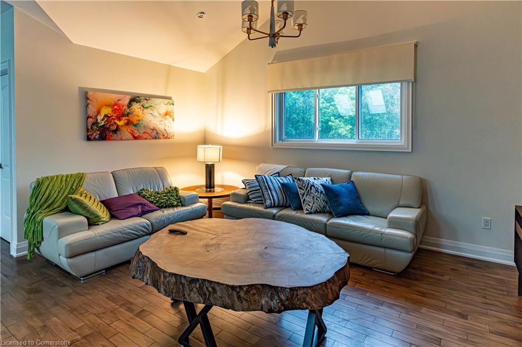 2019 Dundas Street Property Photo 20