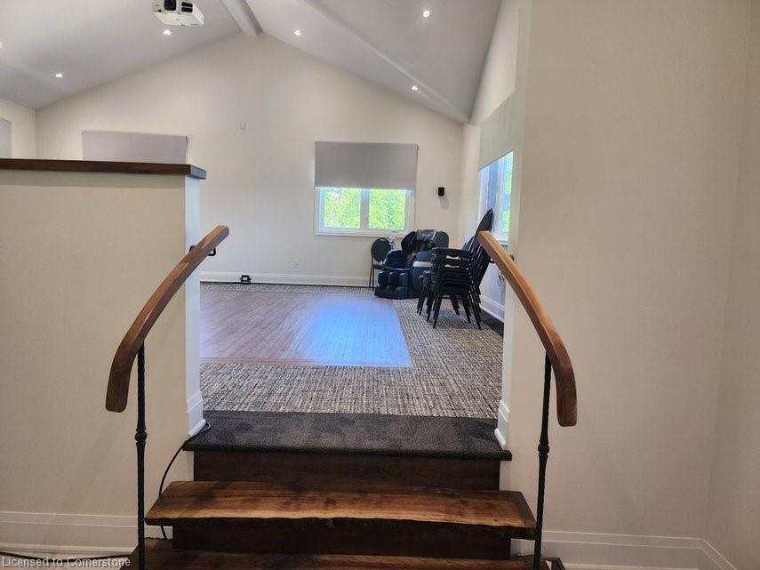 2019 Dundas Street Property Photo 23