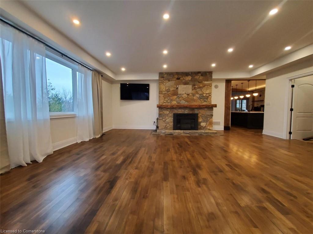 2019 Dundas Street Property Photo 31