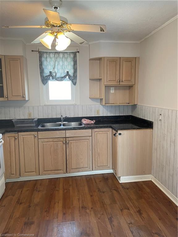 172 Mechanic Street Property Photo 5