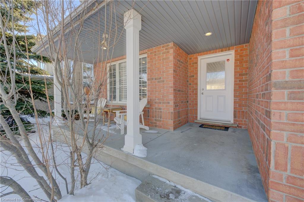 37 Grey Oak Drive Property Photo 2