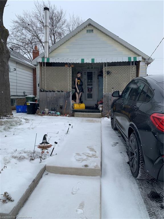 64 Beland Avenue N Property Photo
