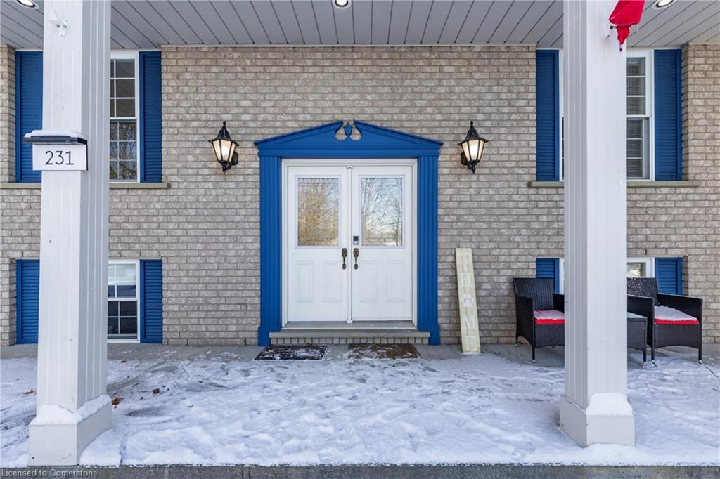 231 Freelton Road Property Photo 2