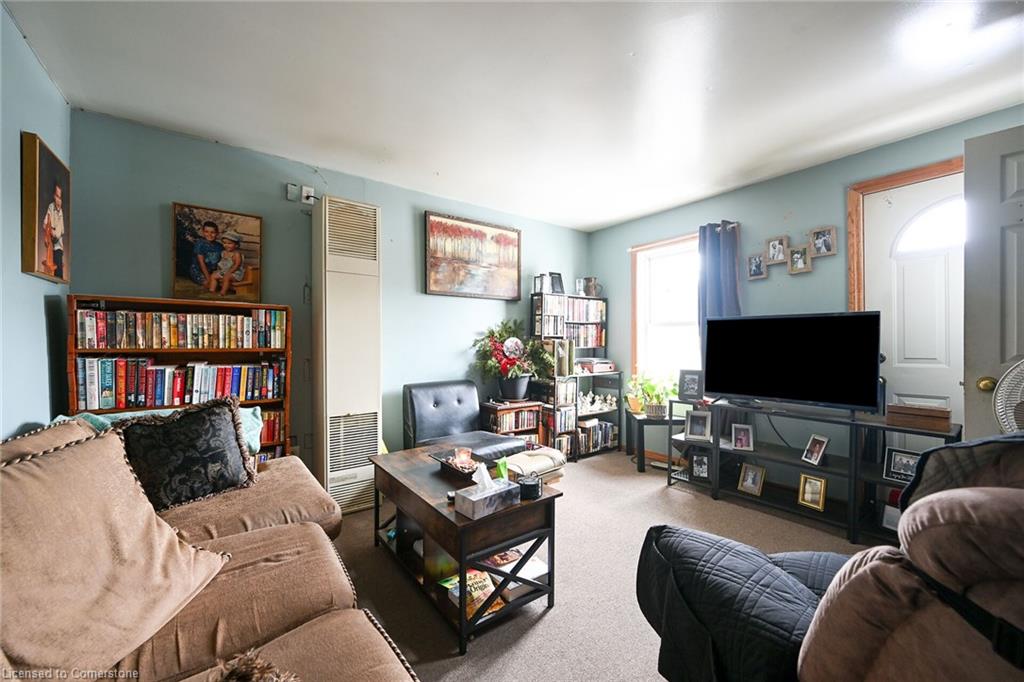 6 Howard Street Property Photo 12