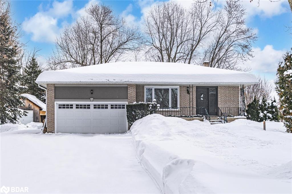 In32 Churchill Real Estate Listings Main Image