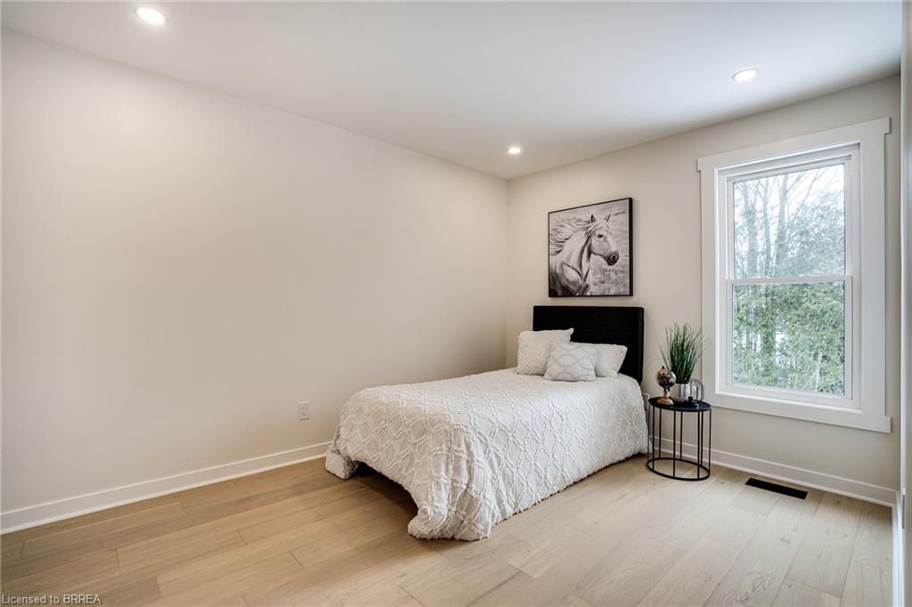 32 Princess Street Property Photo 35