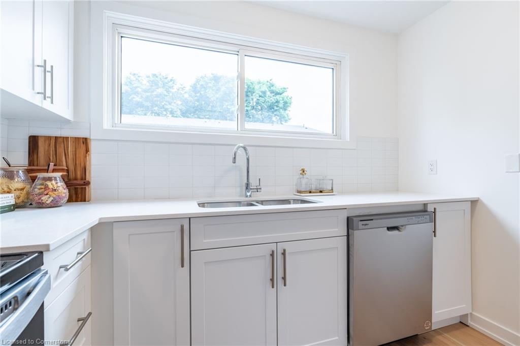 21 Woodman Drive N Property Photo 12