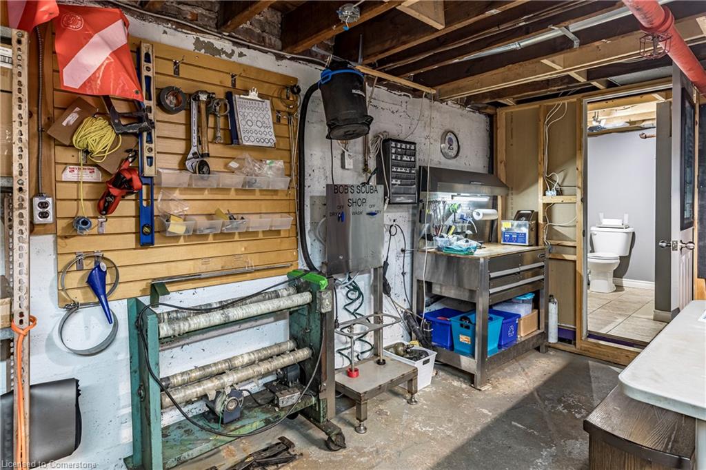 220 1/2 Kenilworth Avenue North Avenue N Property Photo 23