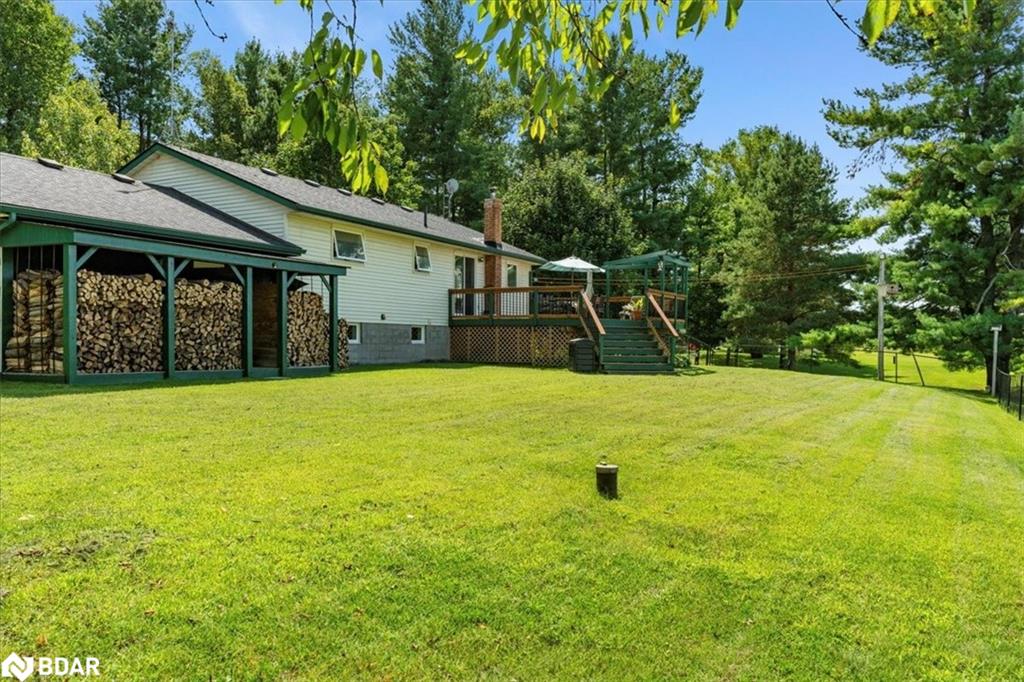 1022 County Rd 5 Property Photo 3