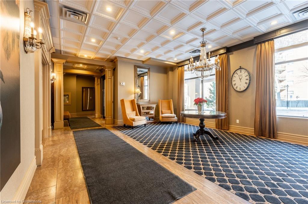 102-5188 Lakeshore Road Property Photo 3