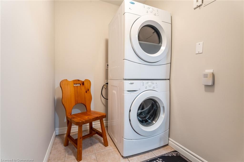 102-5188 Lakeshore Road Property Photo 8
