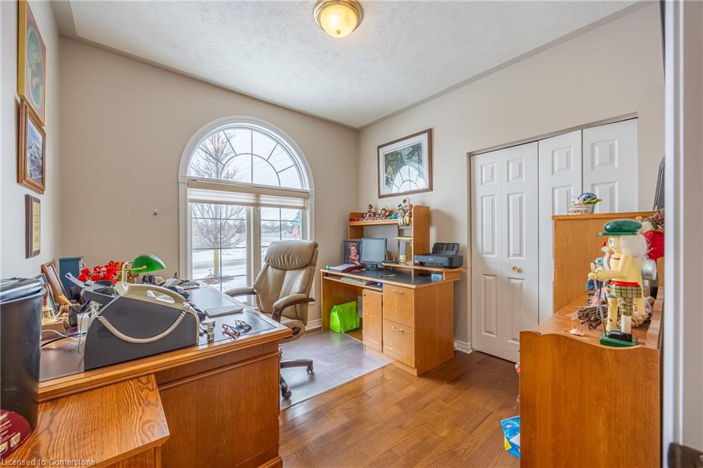 44 Forest Wood Drive Property Photo 10