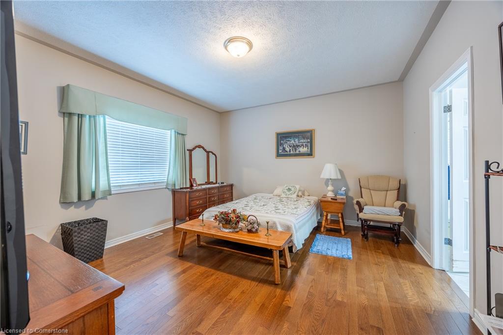 44 Forest Wood Drive Property Photo 16