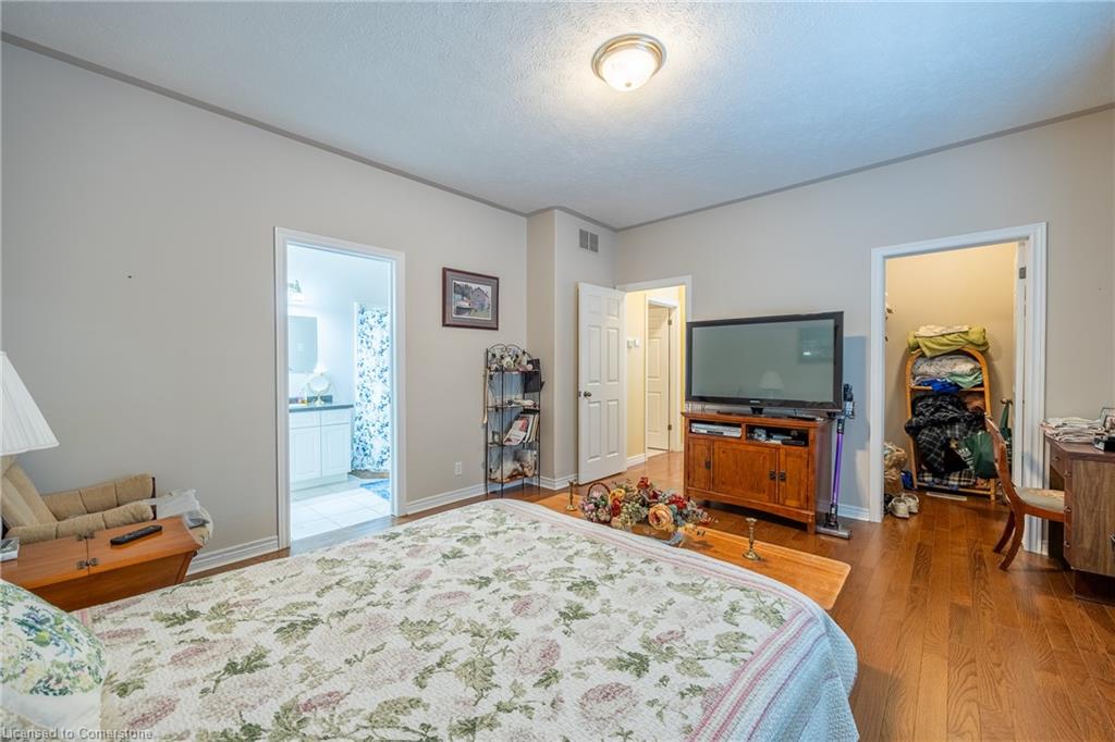 44 Forest Wood Drive Property Photo 17