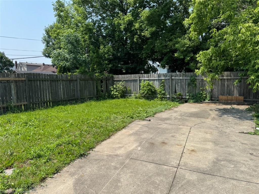 149 Weir Street N Property Photo 39
