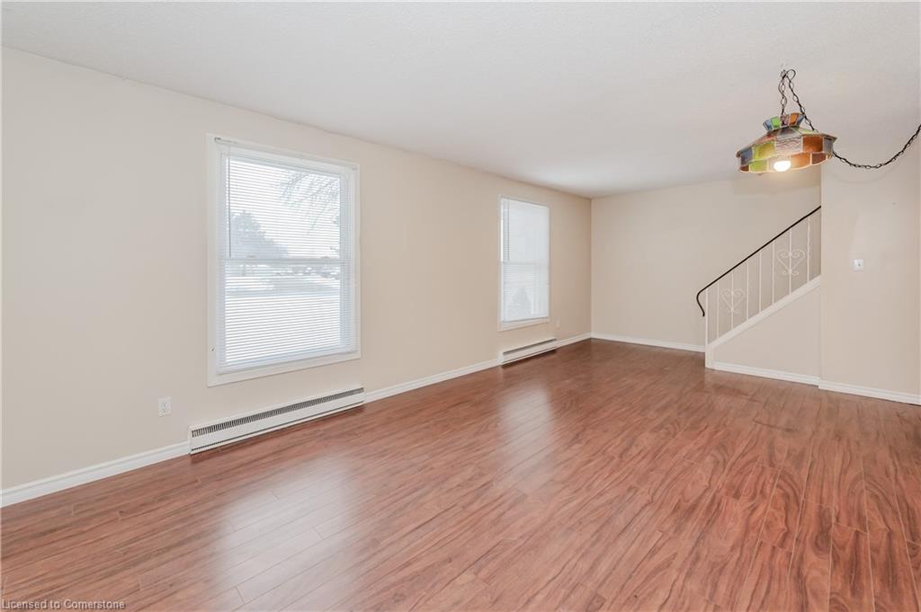 4-292 Traynor Avenue Property Photo 5