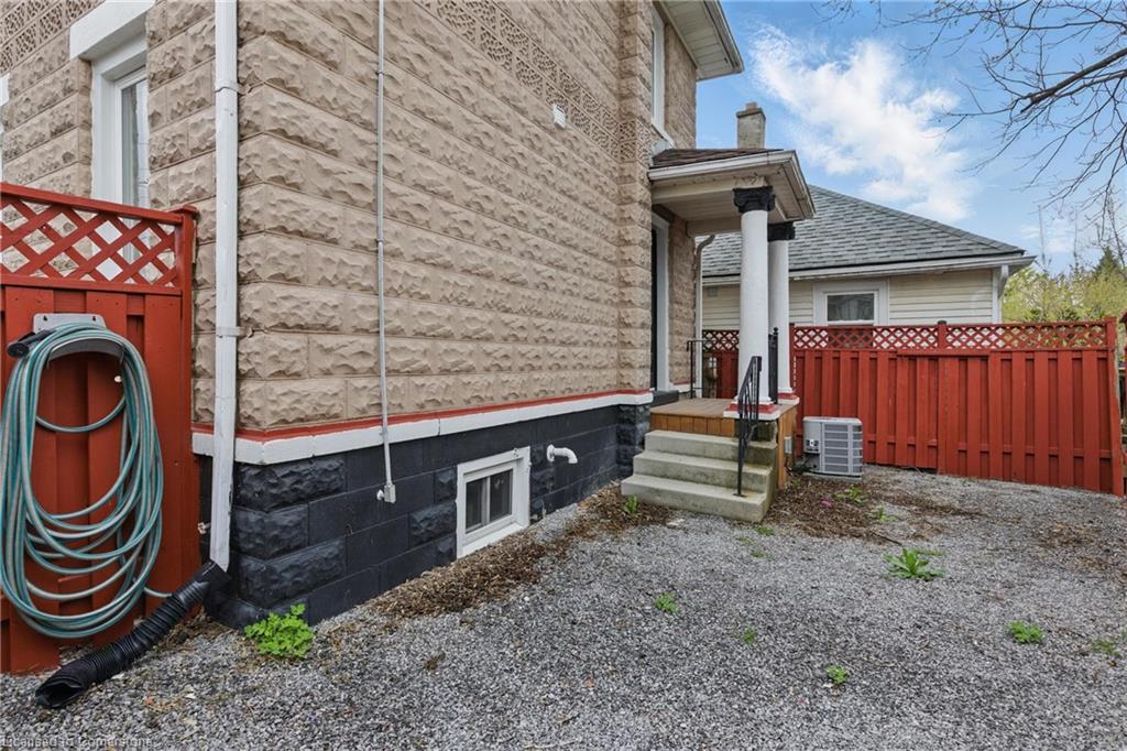 2 Berryman Avenue Property Photo 25