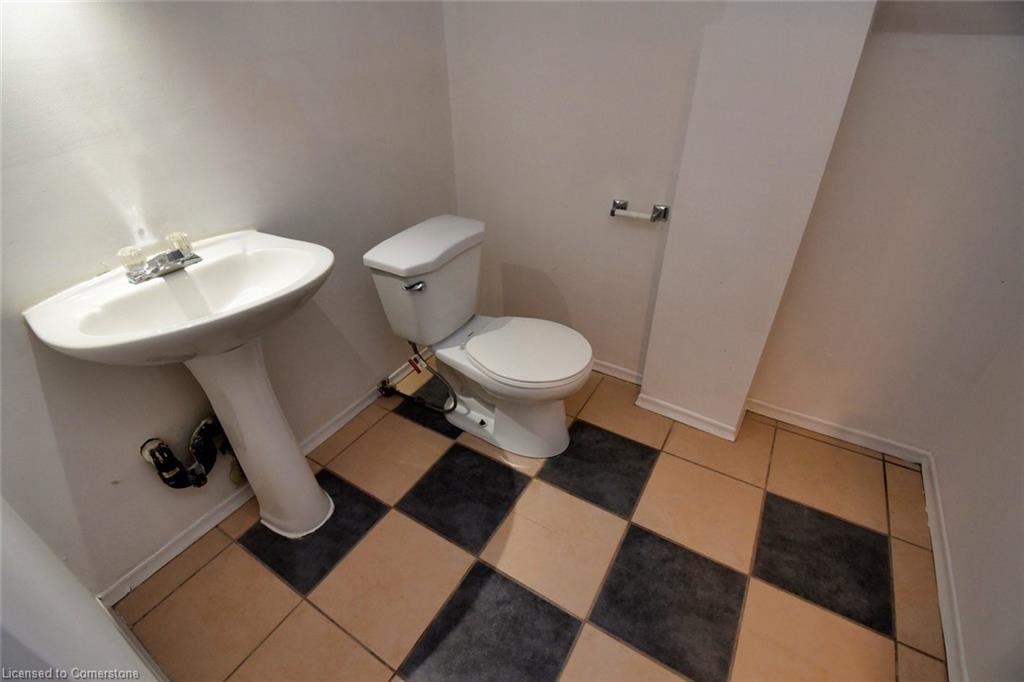 14 Graham Avenue S Property Photo 23