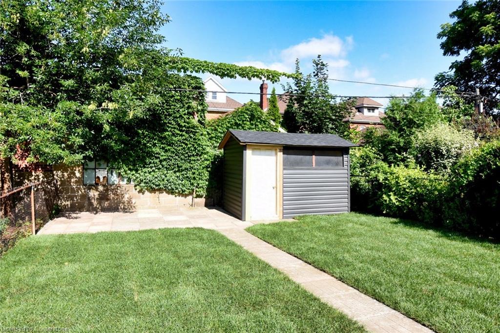 14 Graham Avenue S Property Photo 27