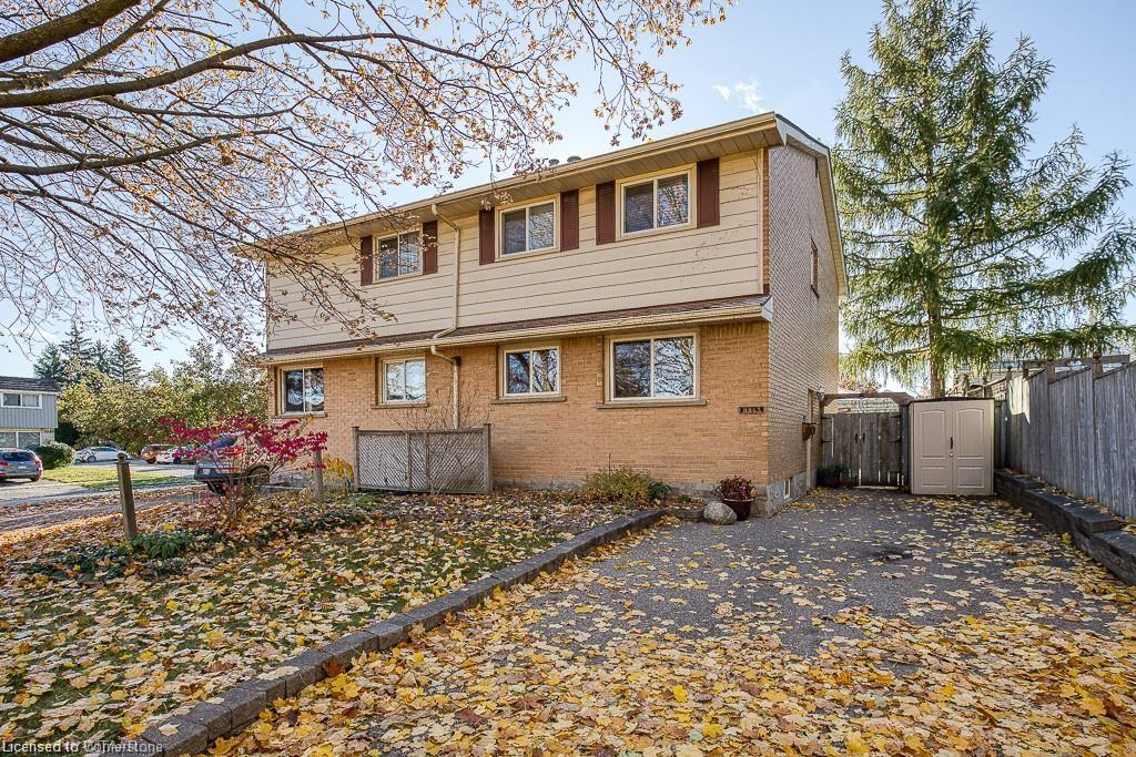 1014a Vanier Avenue Property Photo 1