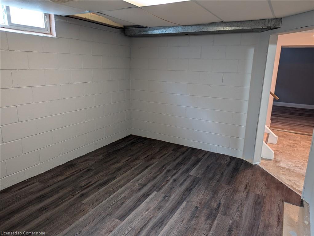 1014a Vanier Avenue Property Photo 23