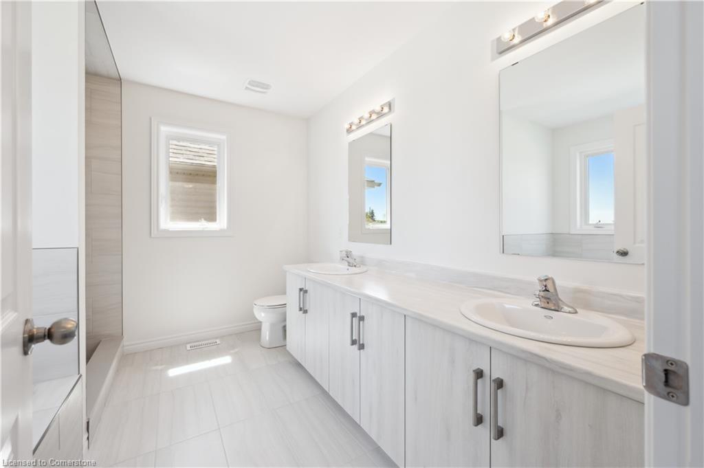 33 Henry Maracle Street Property Photo 10