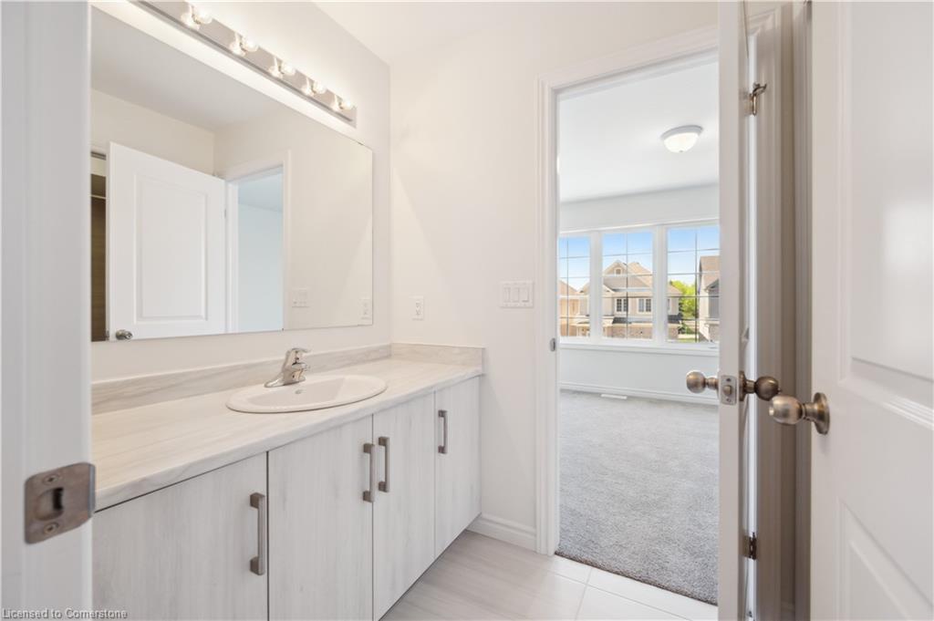 33 Henry Maracle Street Property Photo 14