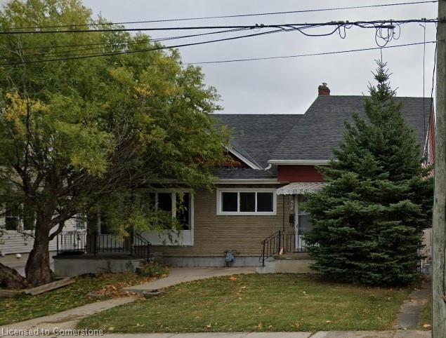 68 Queen Street S Property Photo 1