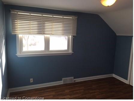 68 Queen Street S Property Photo 5
