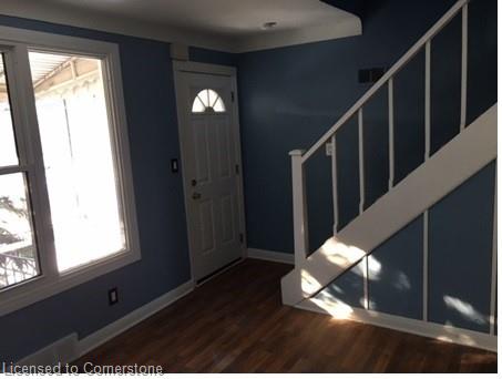 68 Queen Street S Property Photo 10