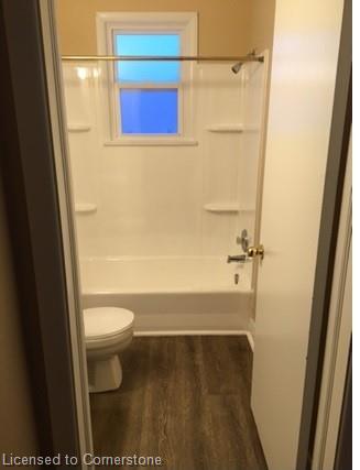 68 Queen Street S Property Photo 14