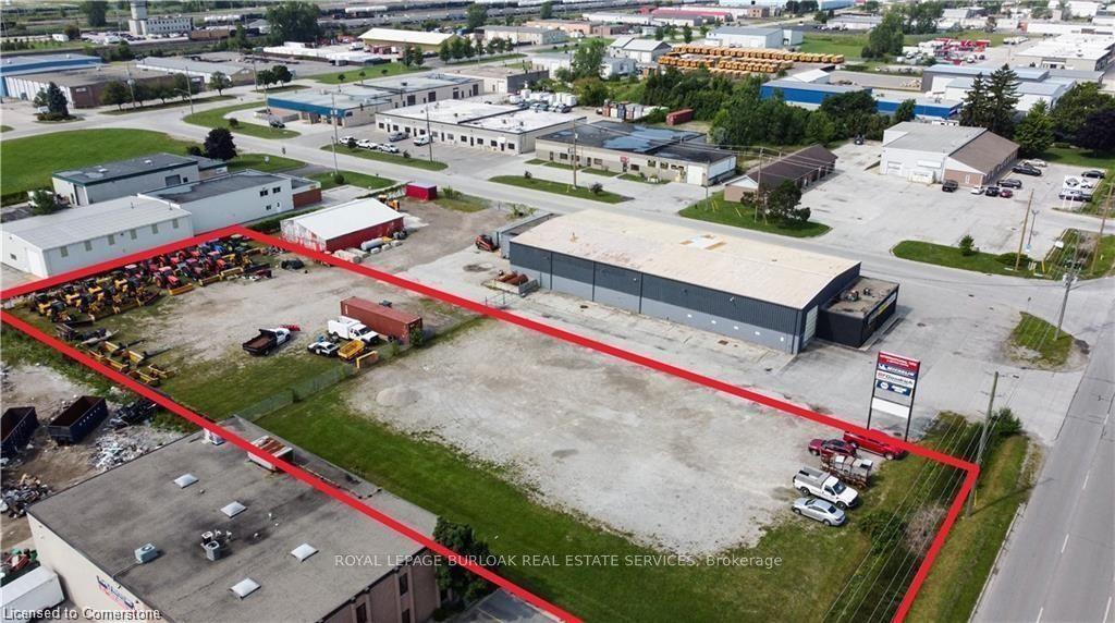 1407 Confederation Street Property Photo 2