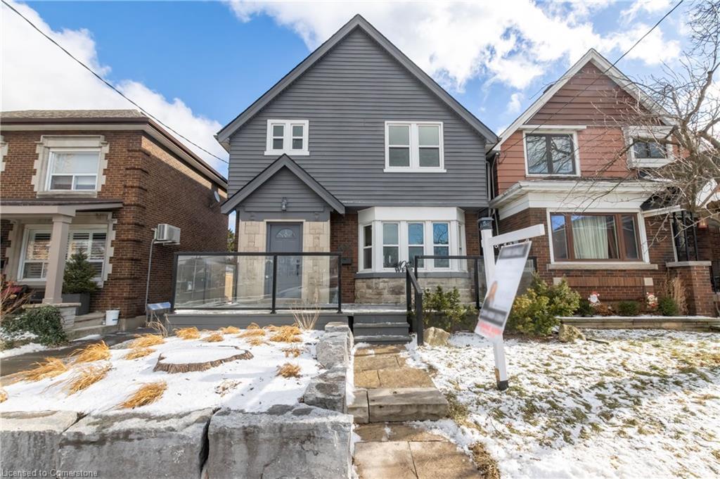 106 Weir Street N Property Photo 1